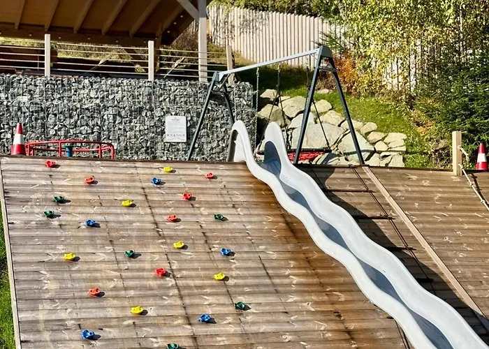 Marko Z Sauna, Grillowiskiem I Rowerownia - Dream 슈차이르크